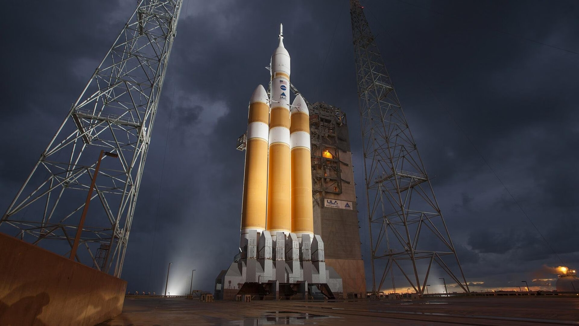 电竞周边产品热销,球迷收藏潮流再掀风潮,电竞周边馆是真的吗