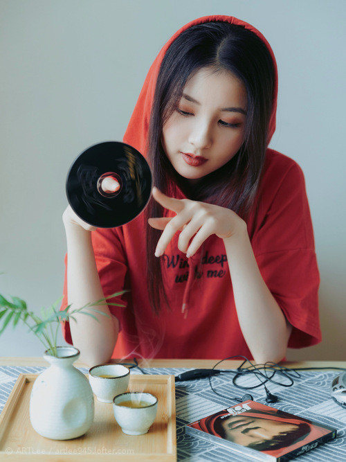 开云平台-公牛险胜独行侠，季后赛首轮中德罗赞带伤作战，公牛罗德曼算巨头吗