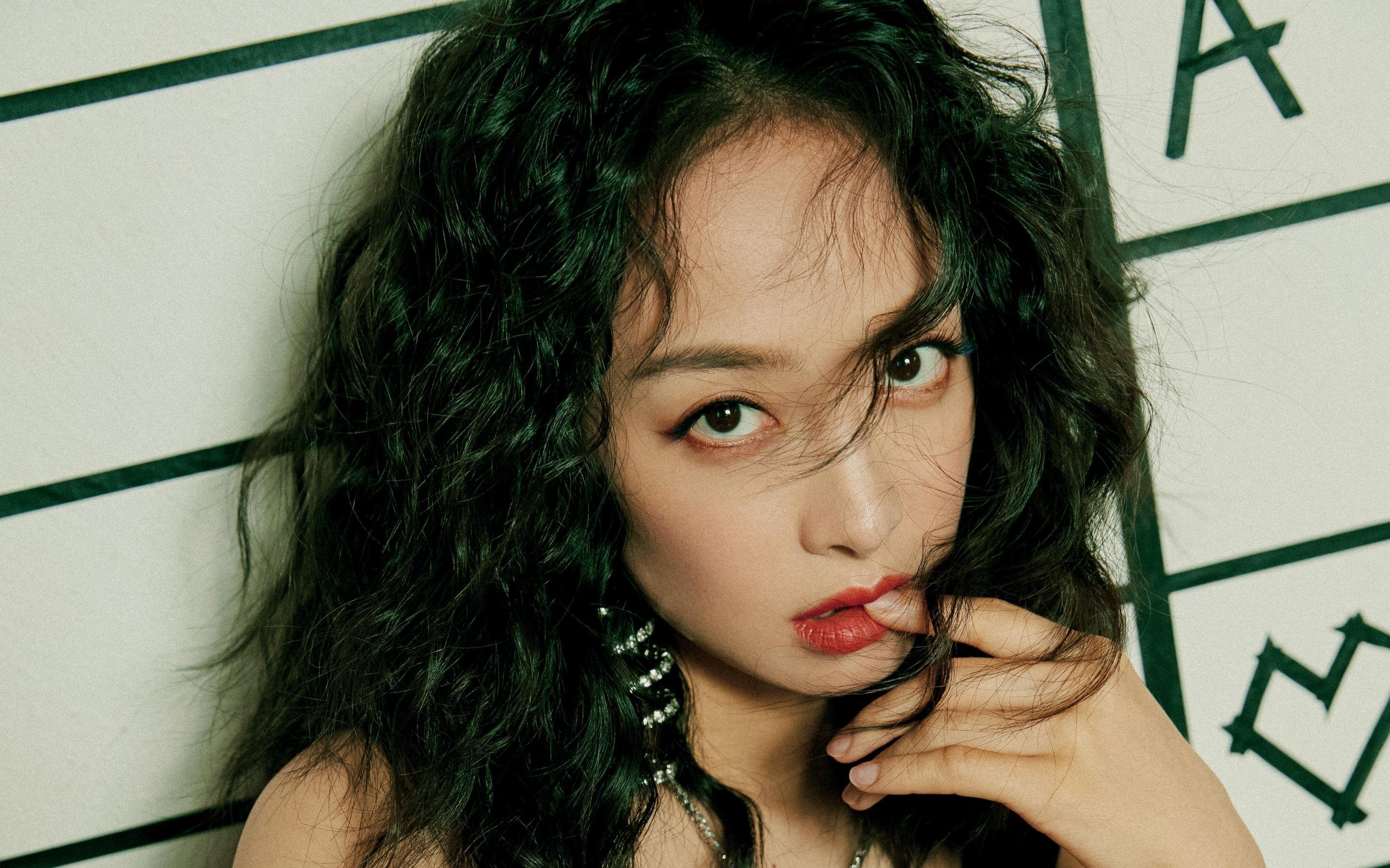 开云·体育官网APP下载-决赛巅峰对决，实力较量引人瞩目，决赛现场巅峰对决口号