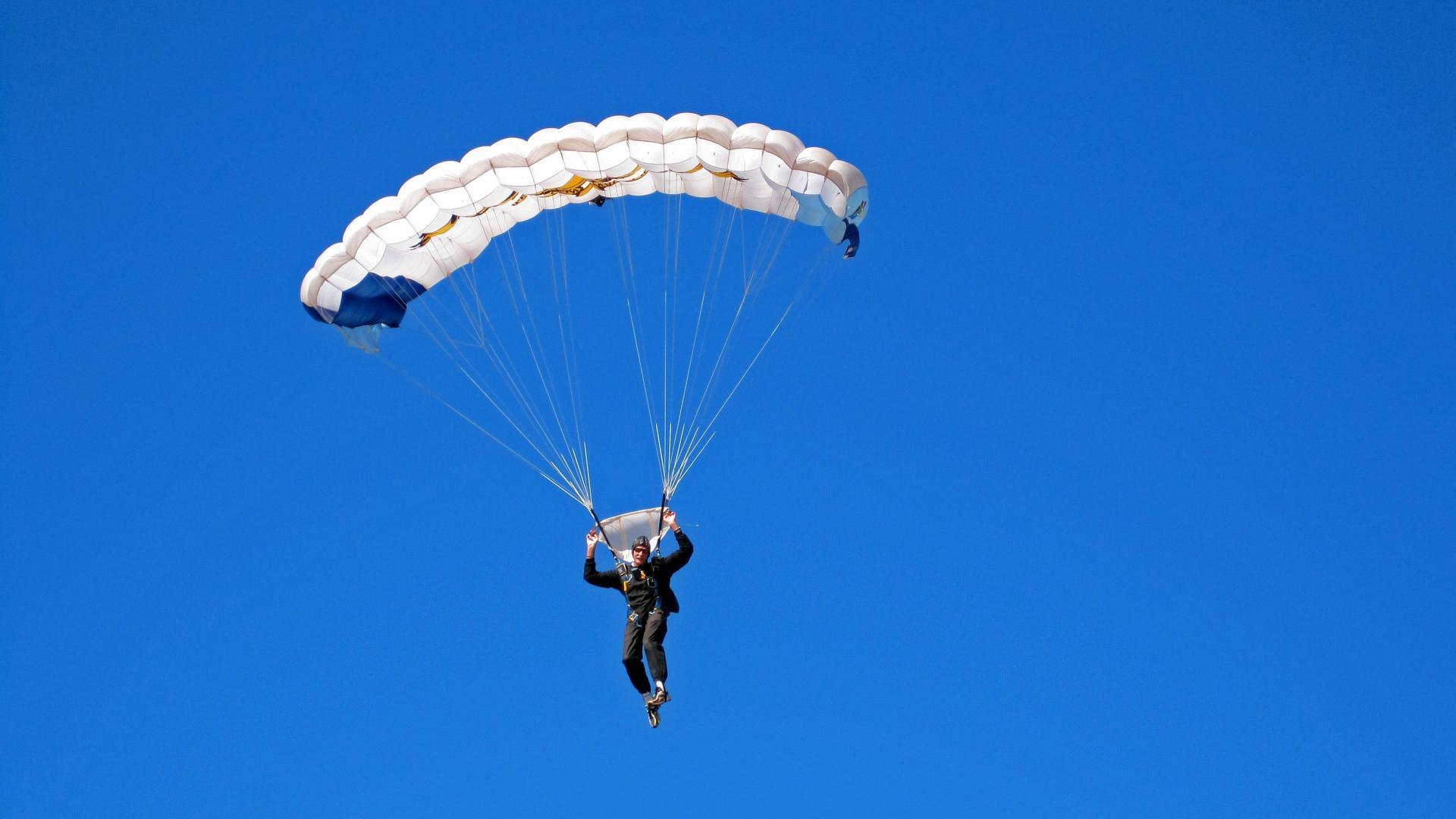 体育新闻中心推动体育赛事4K高清直播技术升级，体育新闻播报视频